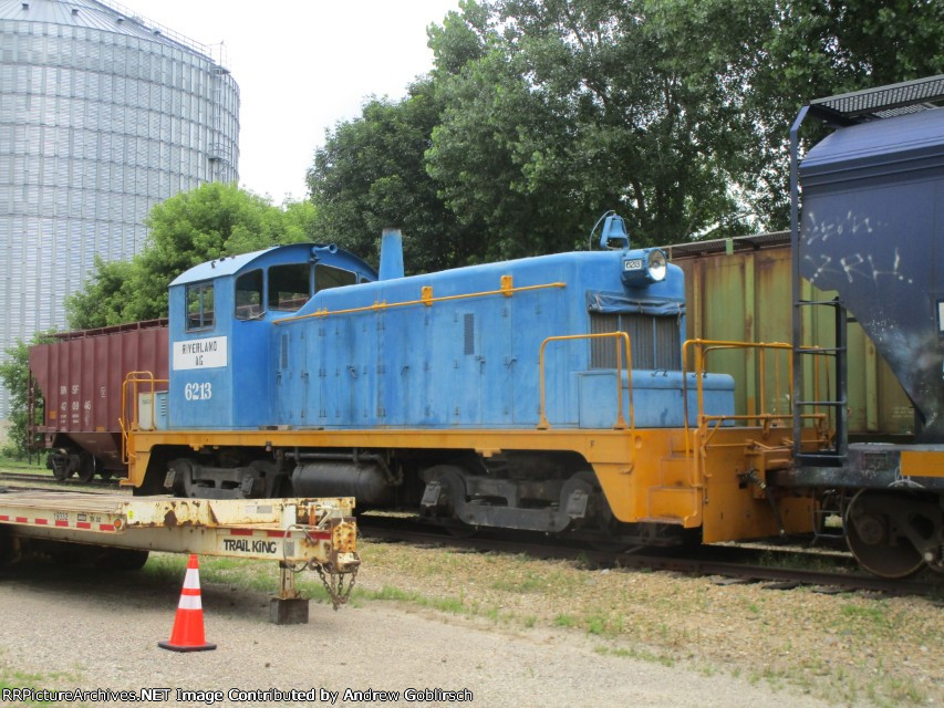 PVGX 6213 + BNSF 470946